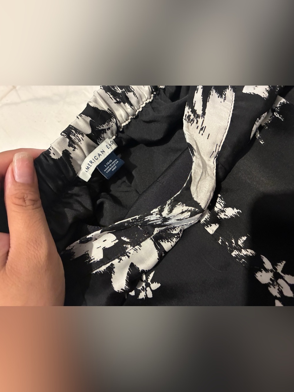 American Eagle Outfitters Black and White Floral Button-Down Shirt